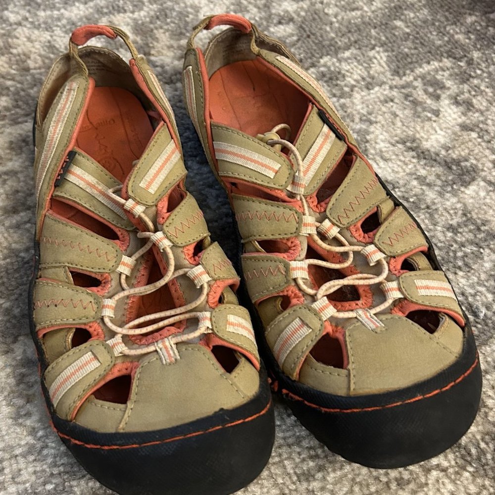 J-41 Women's Tan & Pink Vegan Mesh Water Sandals Size 7 Medium